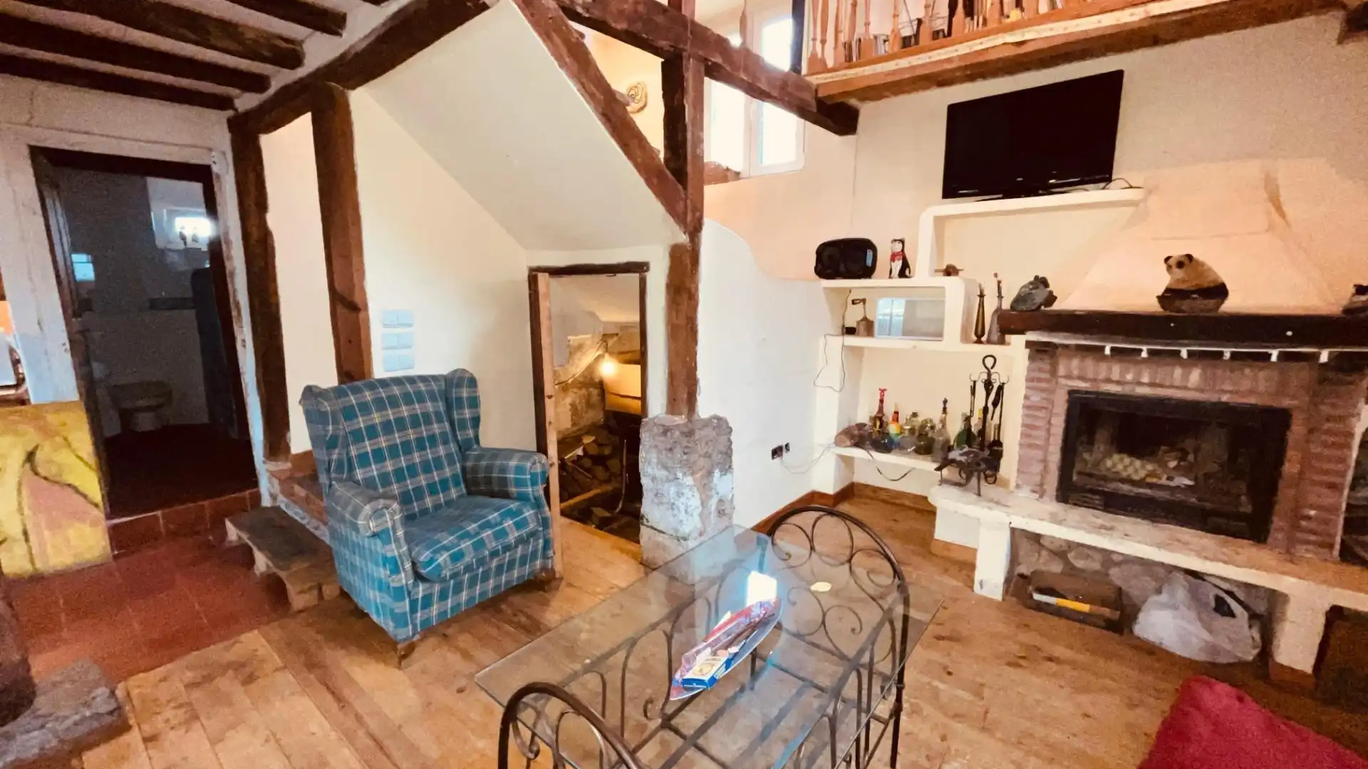 Sala d'estar de Casa o xalet en venda en Revillarruz amb Terrassa, Moblat i Alarma