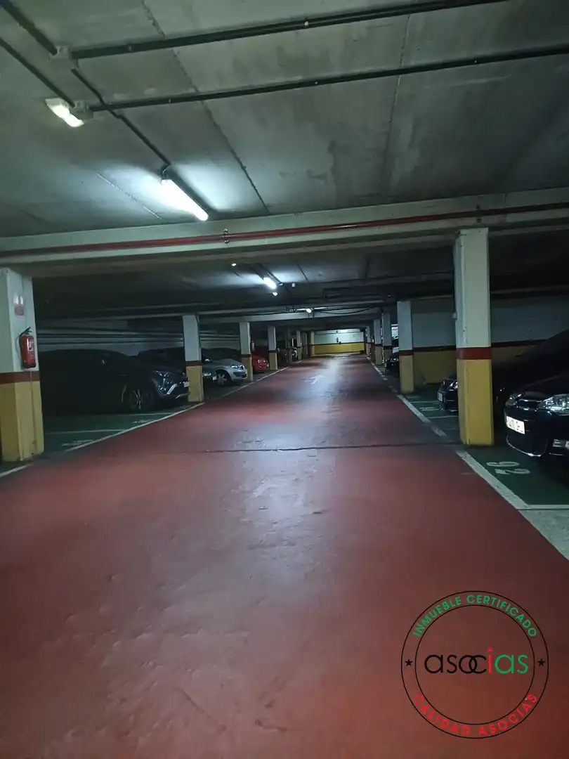 Aparcament de Garatge de lloguer en Oviedo 