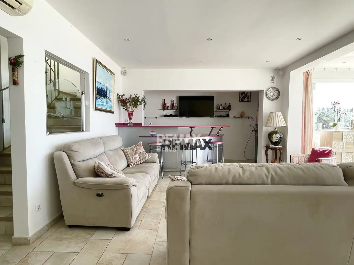 Sala d'estar de Casa o xalet en venda en Roses amb Aire condicionat, Calefacció i Jardí privat
