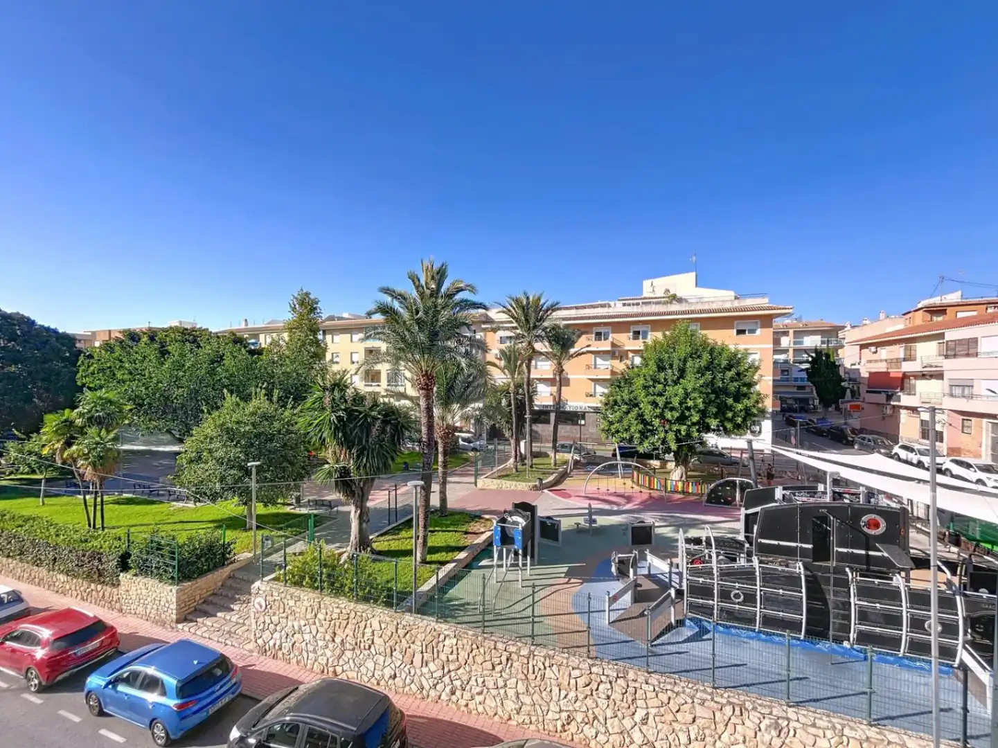 Vista exterior de Piso en venta en L'Alfàs del Pi con Aire acondicionado, Calefacción y Trastero