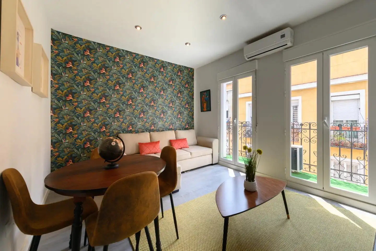 Sala de estar de Piso de alquiler en Madrid con Aire acondicionado, Calefacción y Amueblado