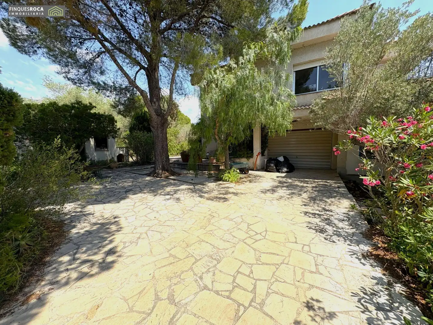 Vista exterior de Casa o xalet en venda en Alcanar amb Aire condicionat, Calefacció i Jardí privat
