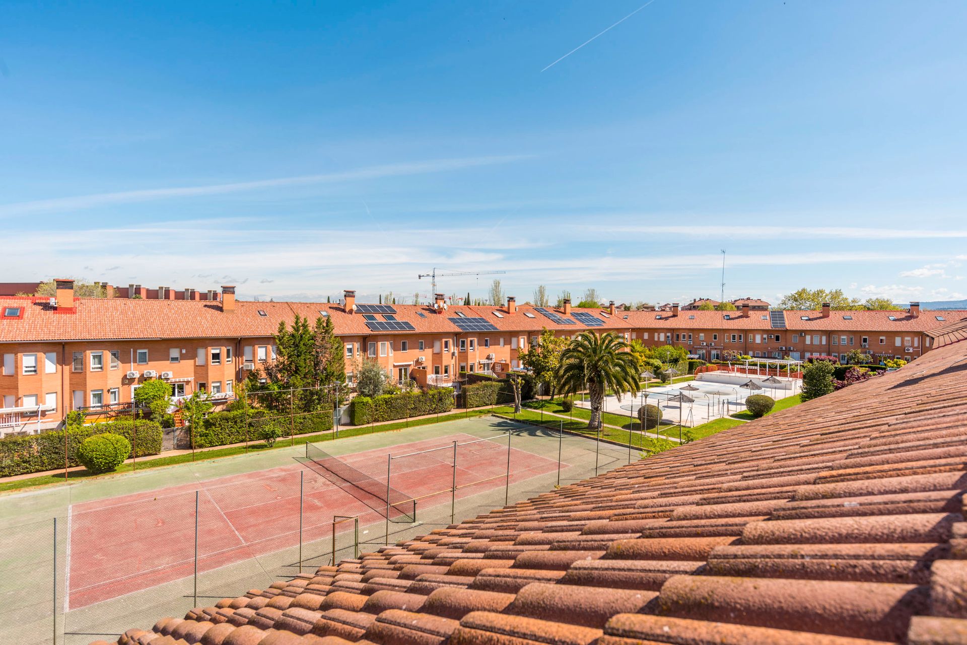 Vista exterior de Casa adosada en venda en Alcalá de Henares amb Aire condicionat, Calefacció i Terrassa