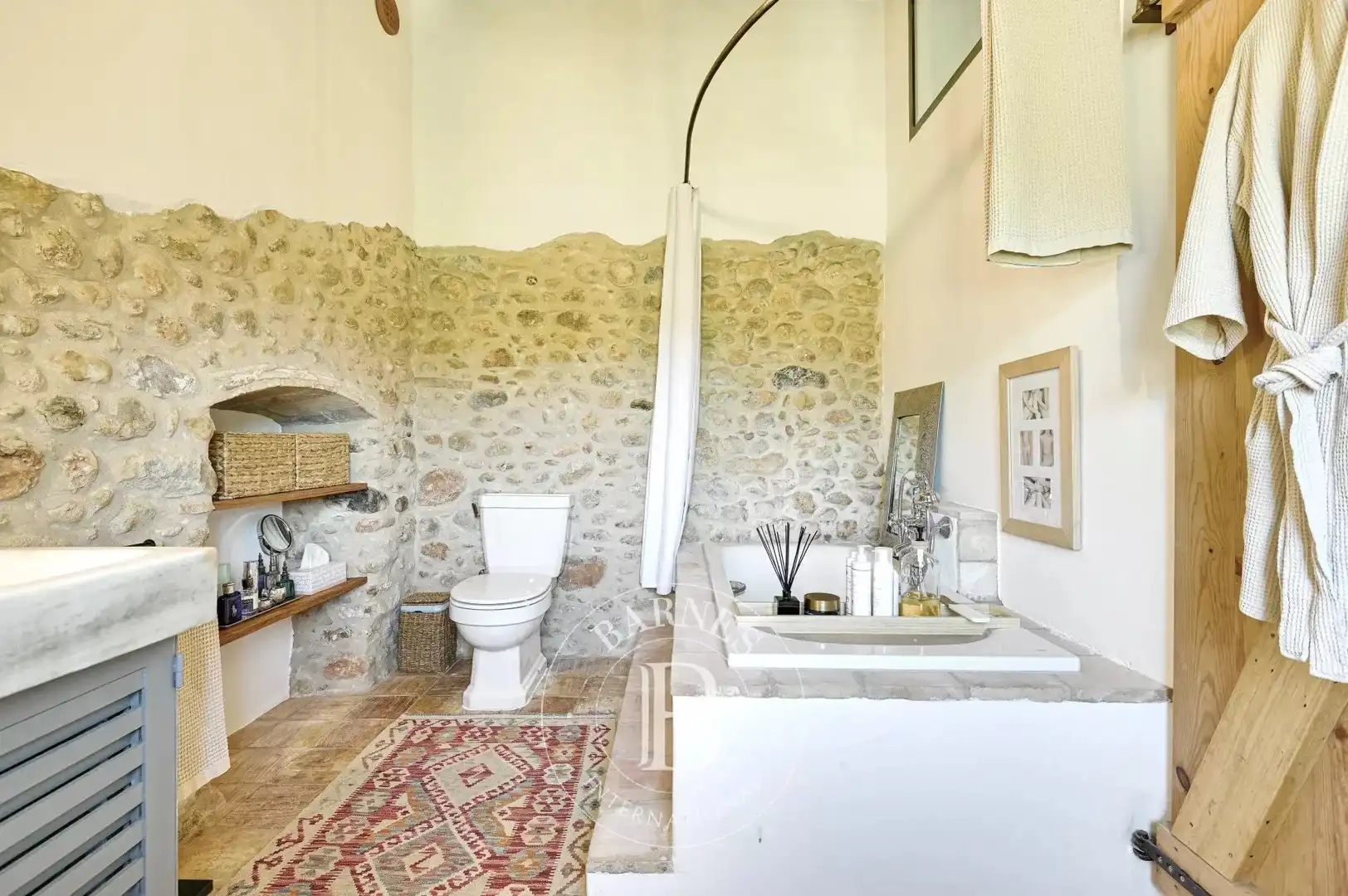 Baño de Finca rústica en venta en Esponellà con Calefacción, Piscina y Amueblado