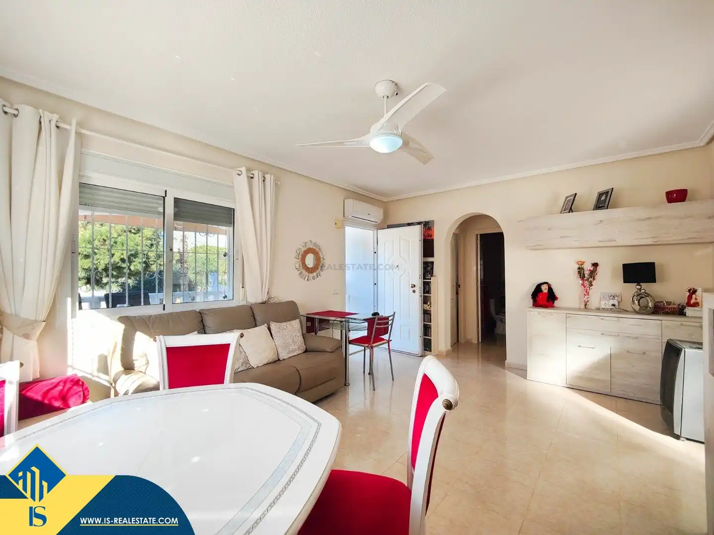 Sala de estar de Casa o chalet en venta en Rojales con Jardín privado, Terraza y Amueblado