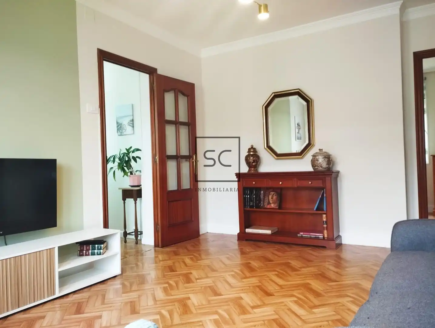 Sala d'estar de Pis en venda en Ferrol amb Calefacció i Moblat