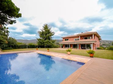 Haus mit Pool zum Verkauf in Rocaferrera