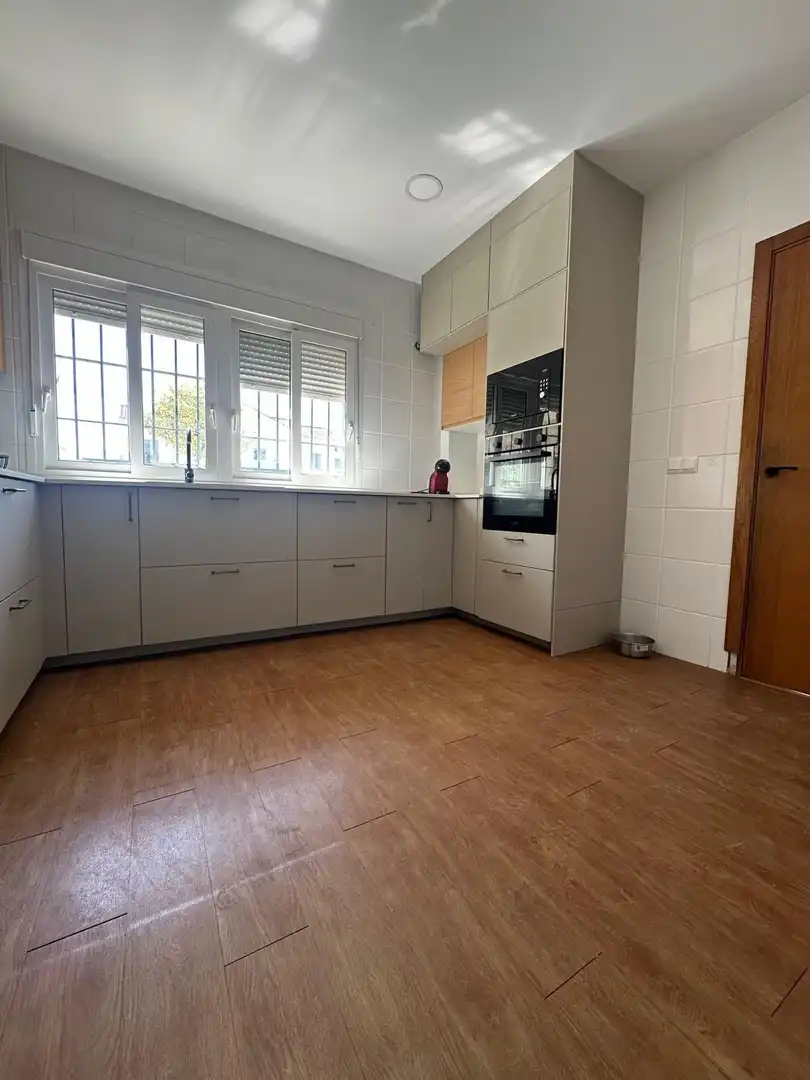 Kitchen of Detached homes for sale in Jerez de la Frontera  with Balcony and Community pool