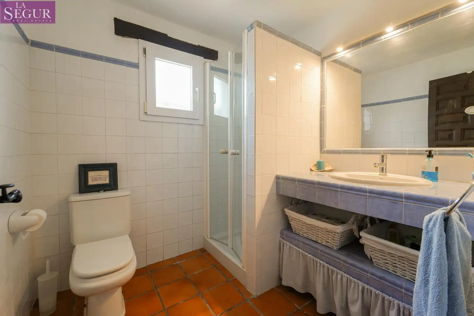 Bathroom of Houses for sale in Vejer de la Frontera  with Private garden, Terrace and Swimming Pool