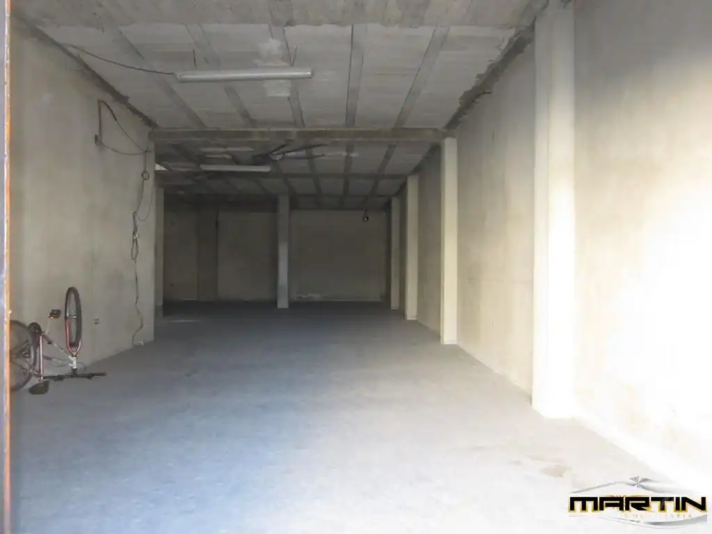 Local en venta en Lucena
