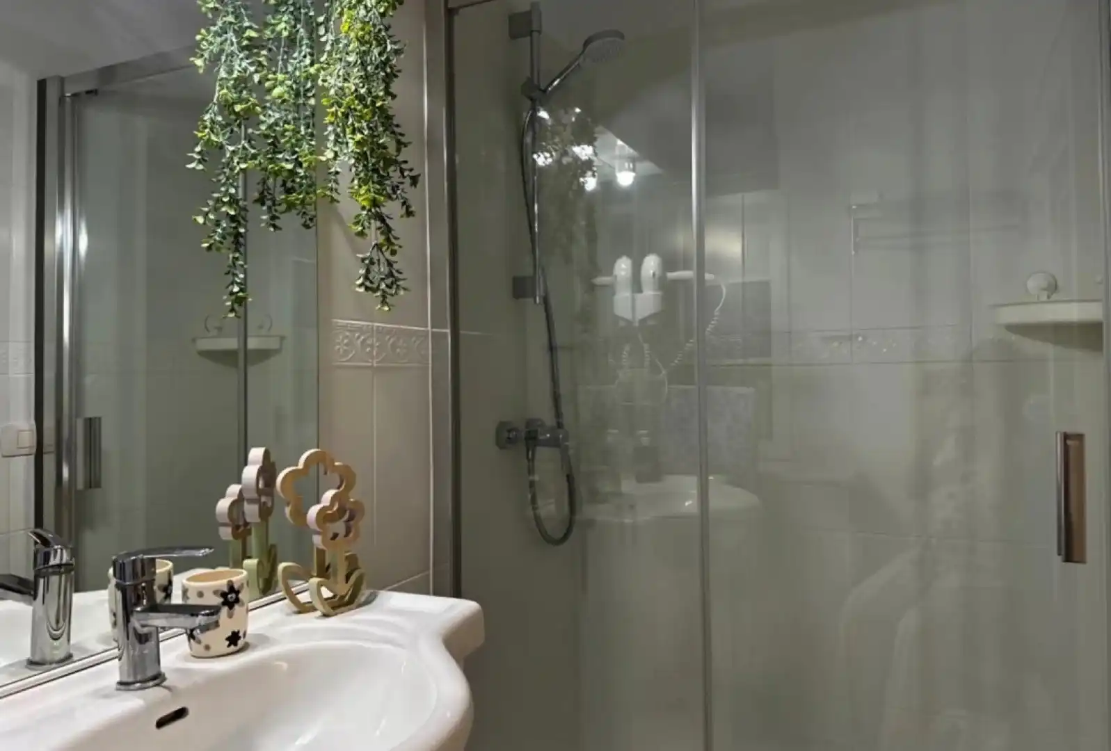 Baño de Estudio en venta en Estepona con Aire acondicionado, Terraza y Amueblado