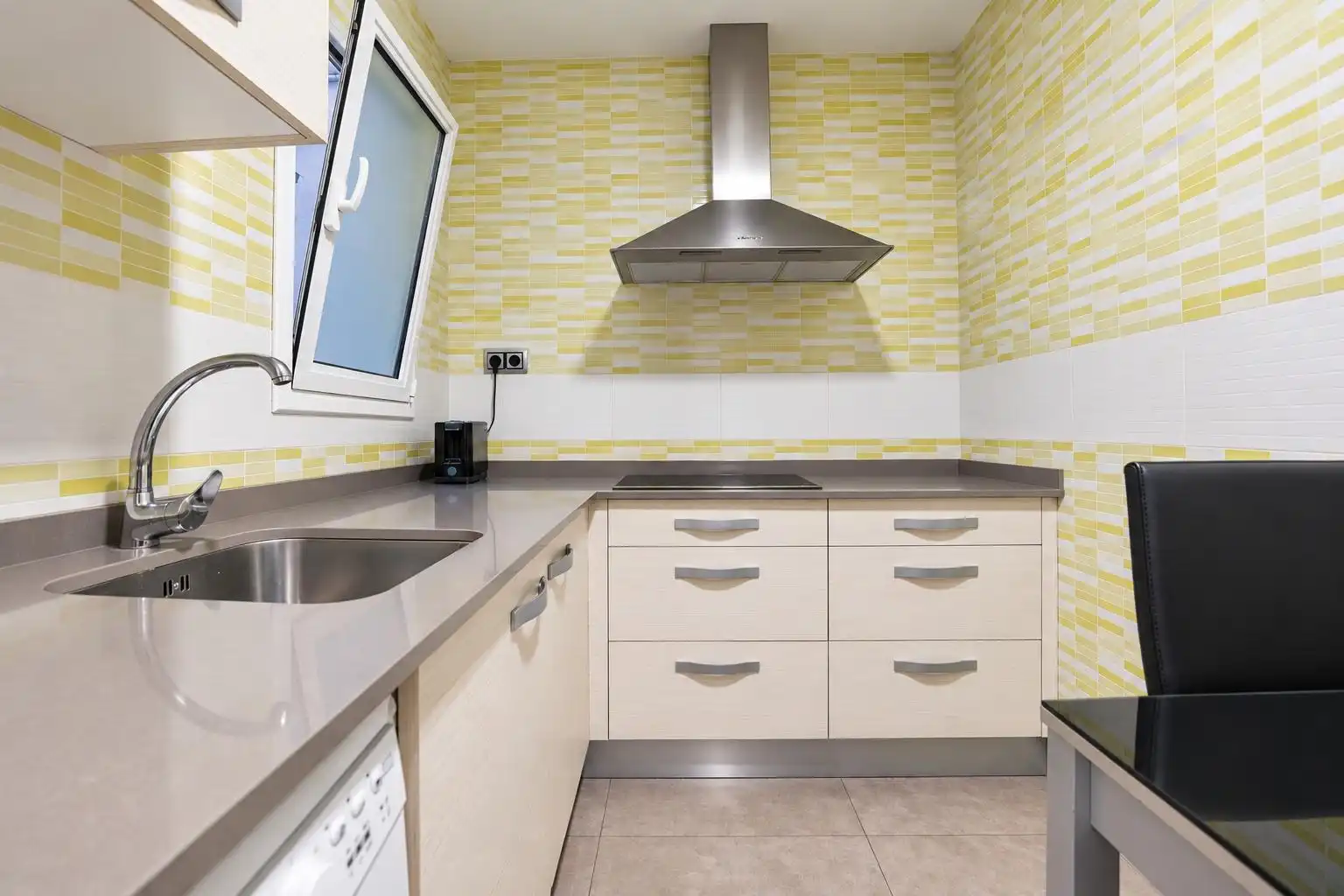 Cocina de Casa adosada en venta en Centre