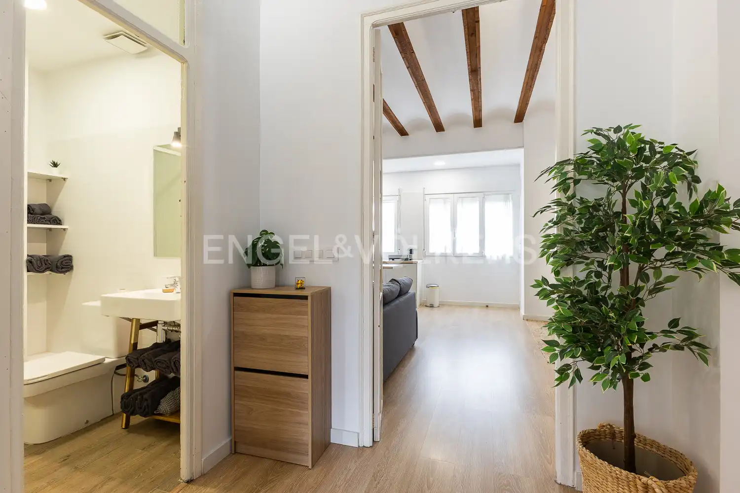 Flat for rent in Valencia  with Air Conditioner, Heating and Parquet flooring