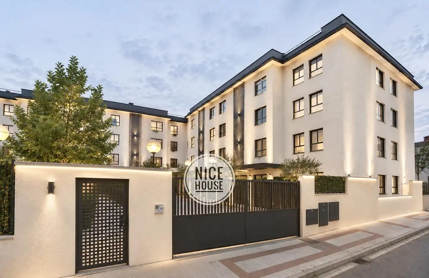 Exterior view of Flat for sale in Getafe  with Air Conditioner