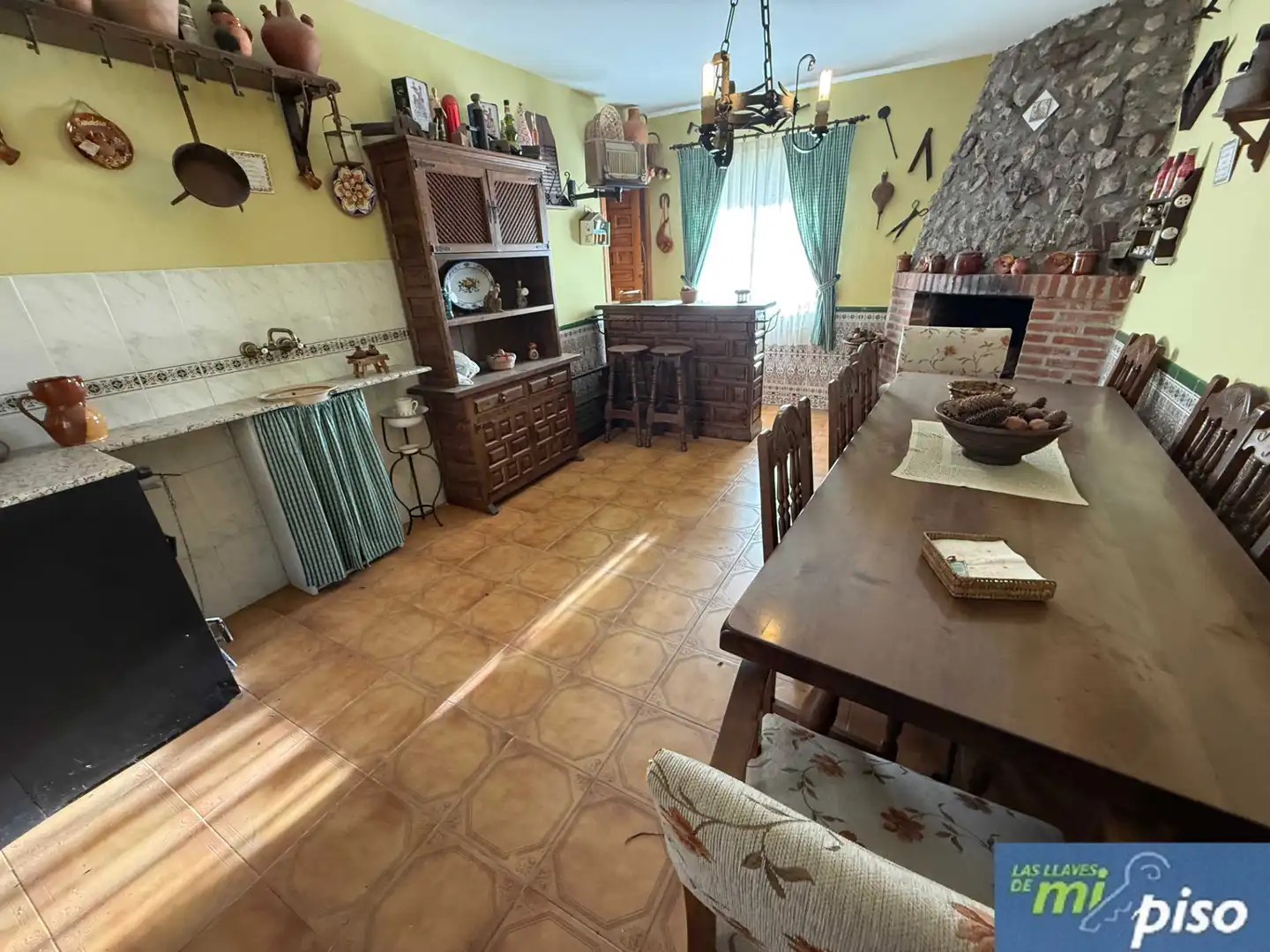 Cocina de Casa o chalet en venta en Valladolid con Calefacción, Jardín privado y Terraza