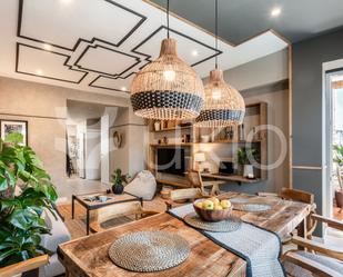 Sala d'estar de Apartament de lloguer en  Madrid Capital amb Aire condicionat, Calefacció i Moblat