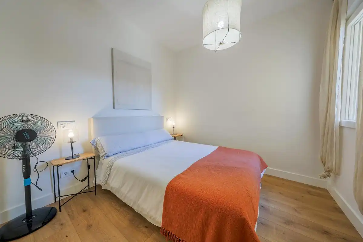 Bedroom of Flat for rent in Madrid  with Air Conditioner, Heating and Terrace