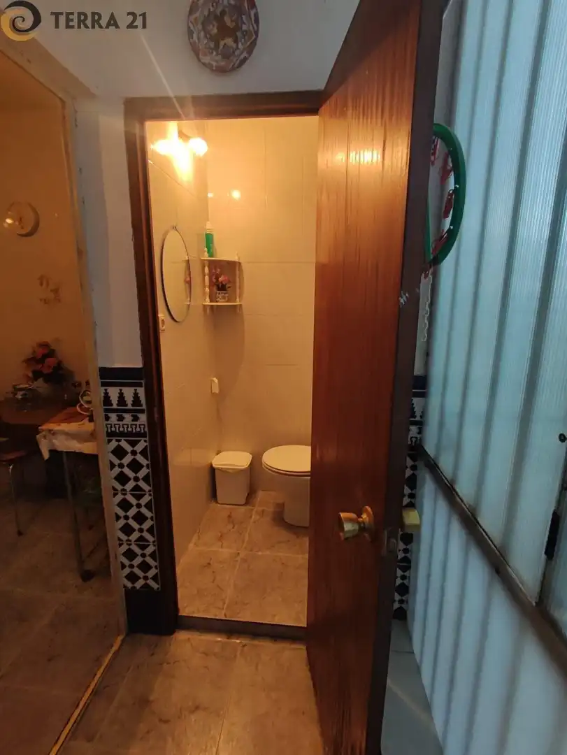 Bany de Pis en venda en Jaén amb Terrassa