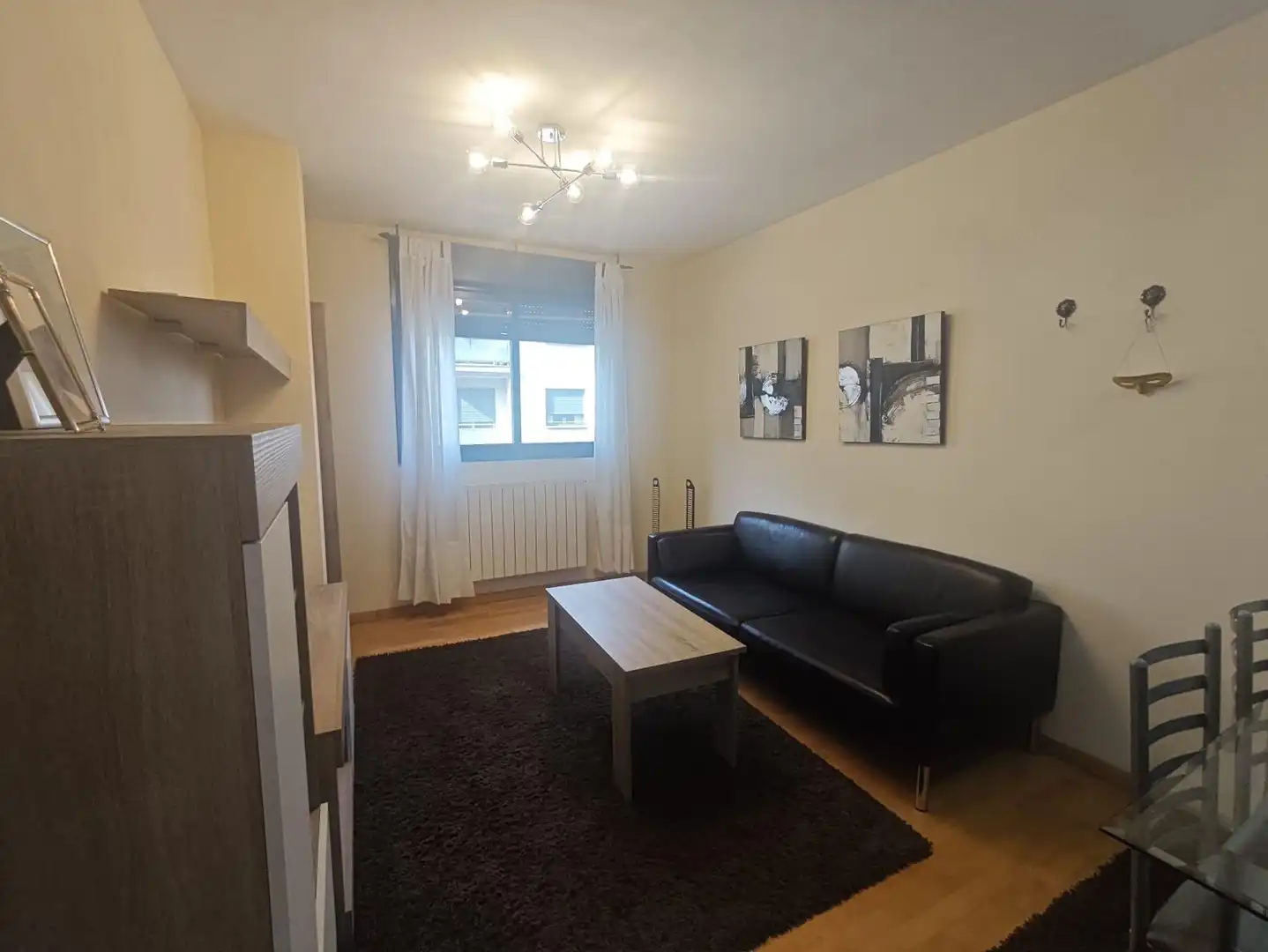 Living room of Study for rent in Zaragoza  with Heating, Storage room and Furnished