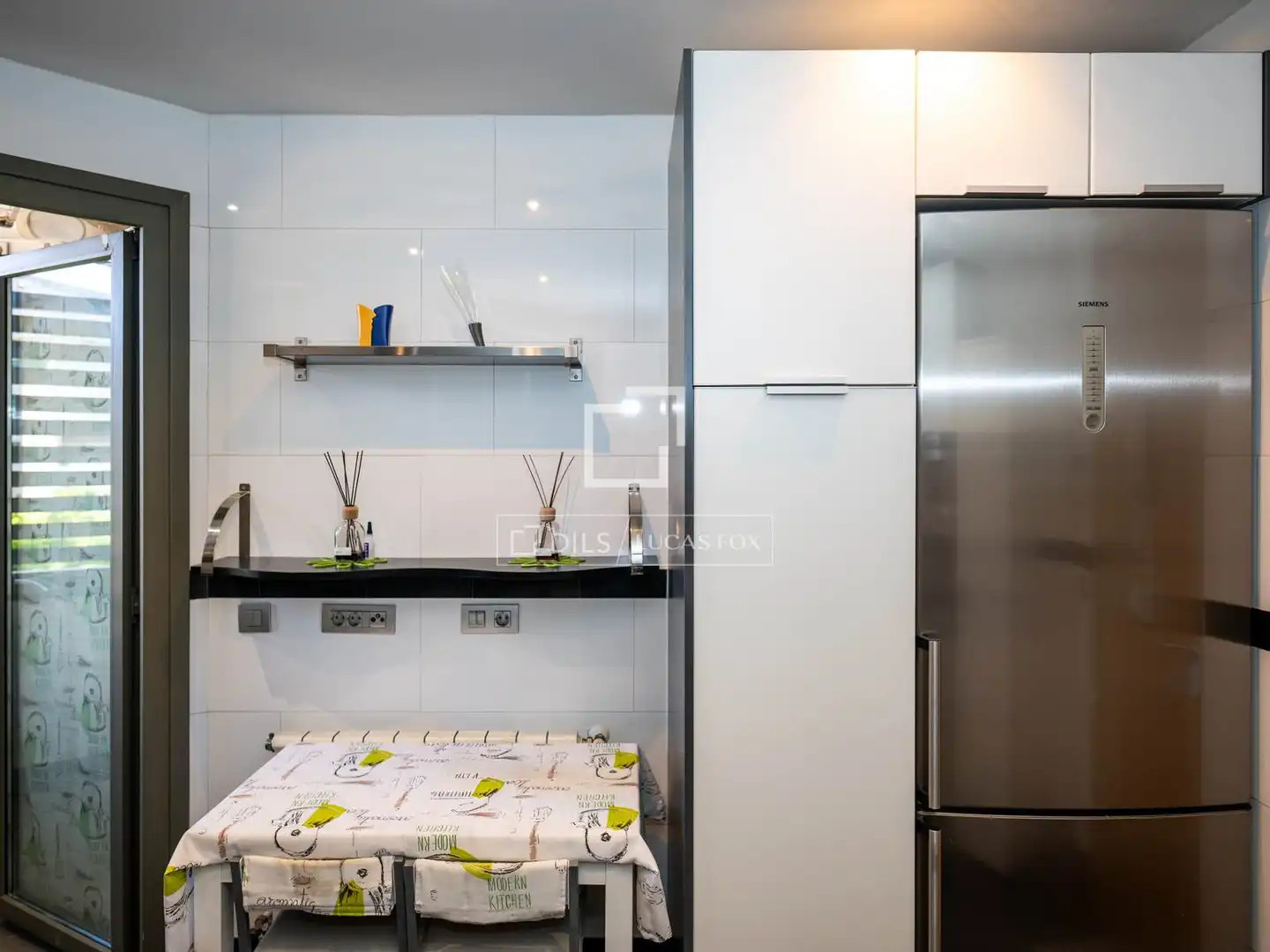 Kitchen of Flat for rent in Madrid  with Air Conditioner, Heating and Private garden