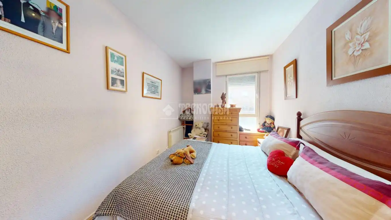 Habitación de Piso en venta en Azuqueca de Henares con Calefacción