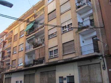 Pis amb balcó en venda a Carrer de l'Alcúdia de Crespins 16