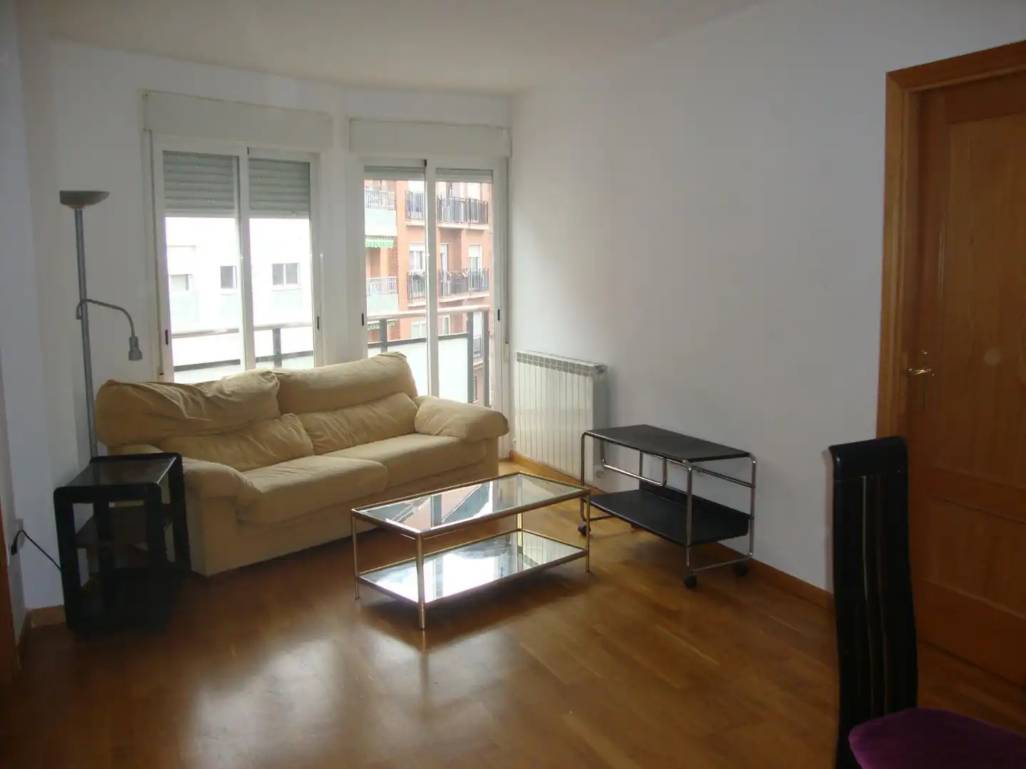 Living room of Apartments for rent in Zaragoza  with Heating, Parquet flooring and Furnished