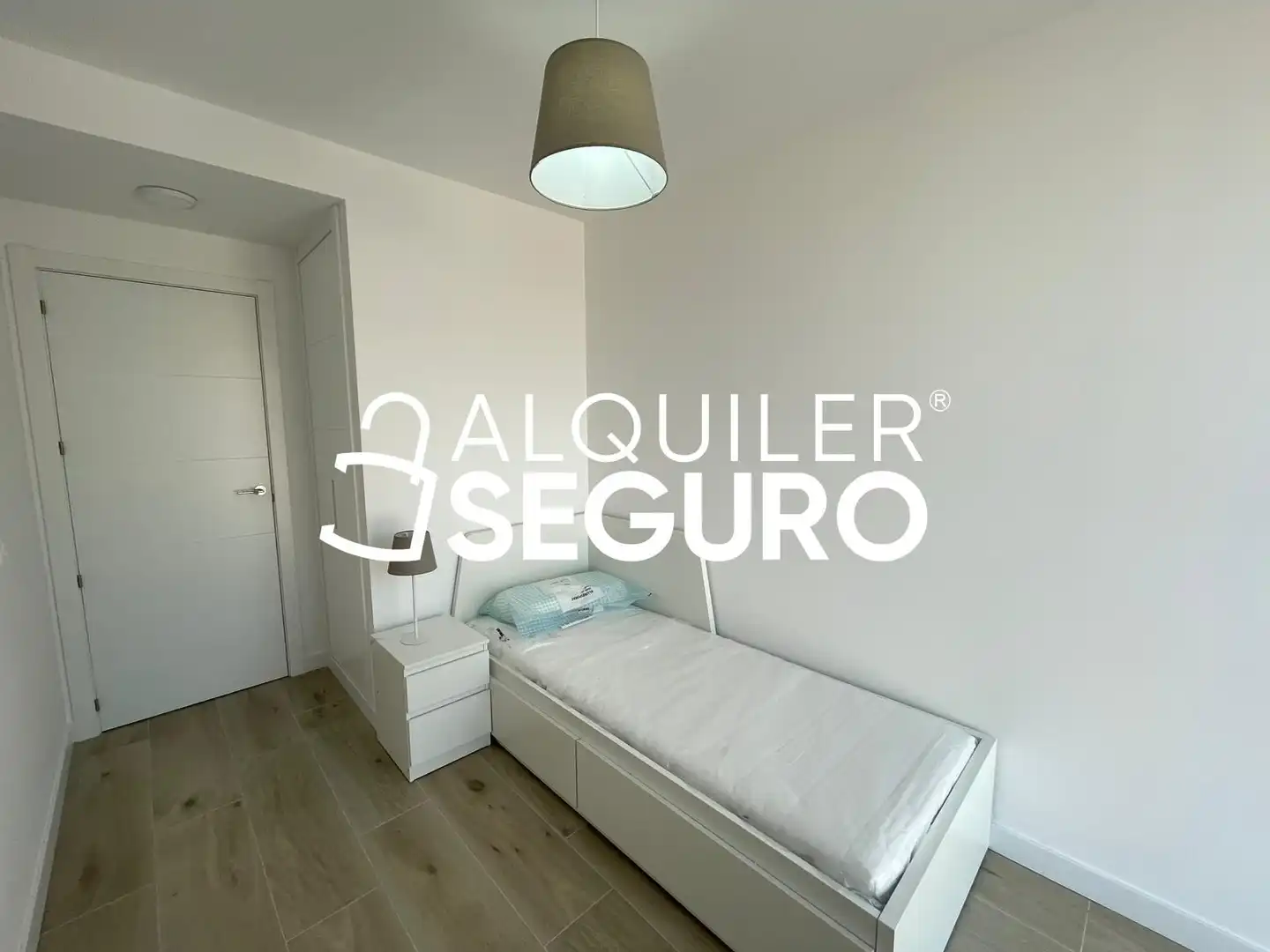 Schlafzimmer von Wohnung zur Miete in Carabanchel