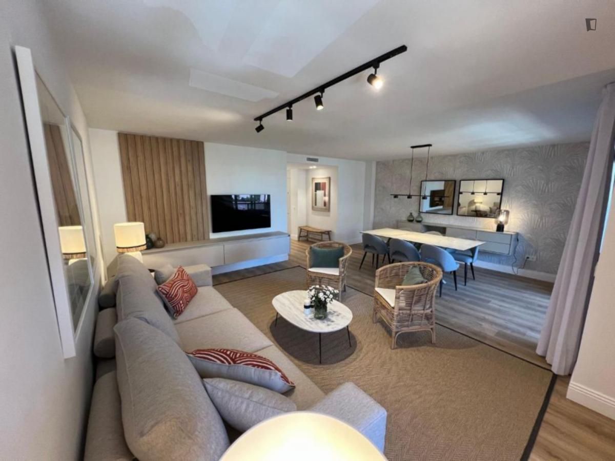Apartament de lloguer a Parque Ayala - Jardín de la Abadía - Huelín
