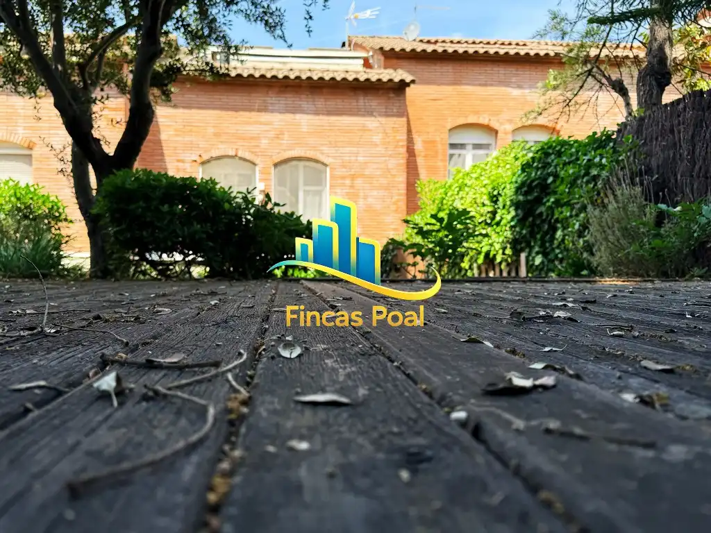 Piscina de Casa adosada en venta en Sant Just Desvern con Calefacción, Jardín privado y Piscina comunitaria