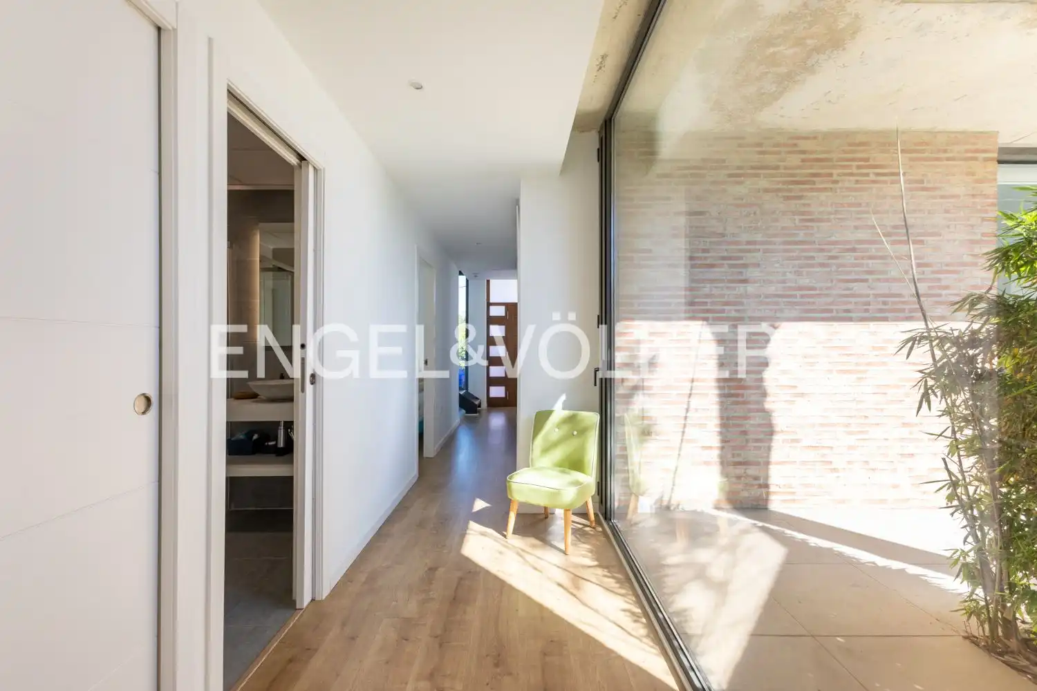 Casa o chalet en venta en L'Eliana con Aire acondicionado, Calefacción y Jardín privado