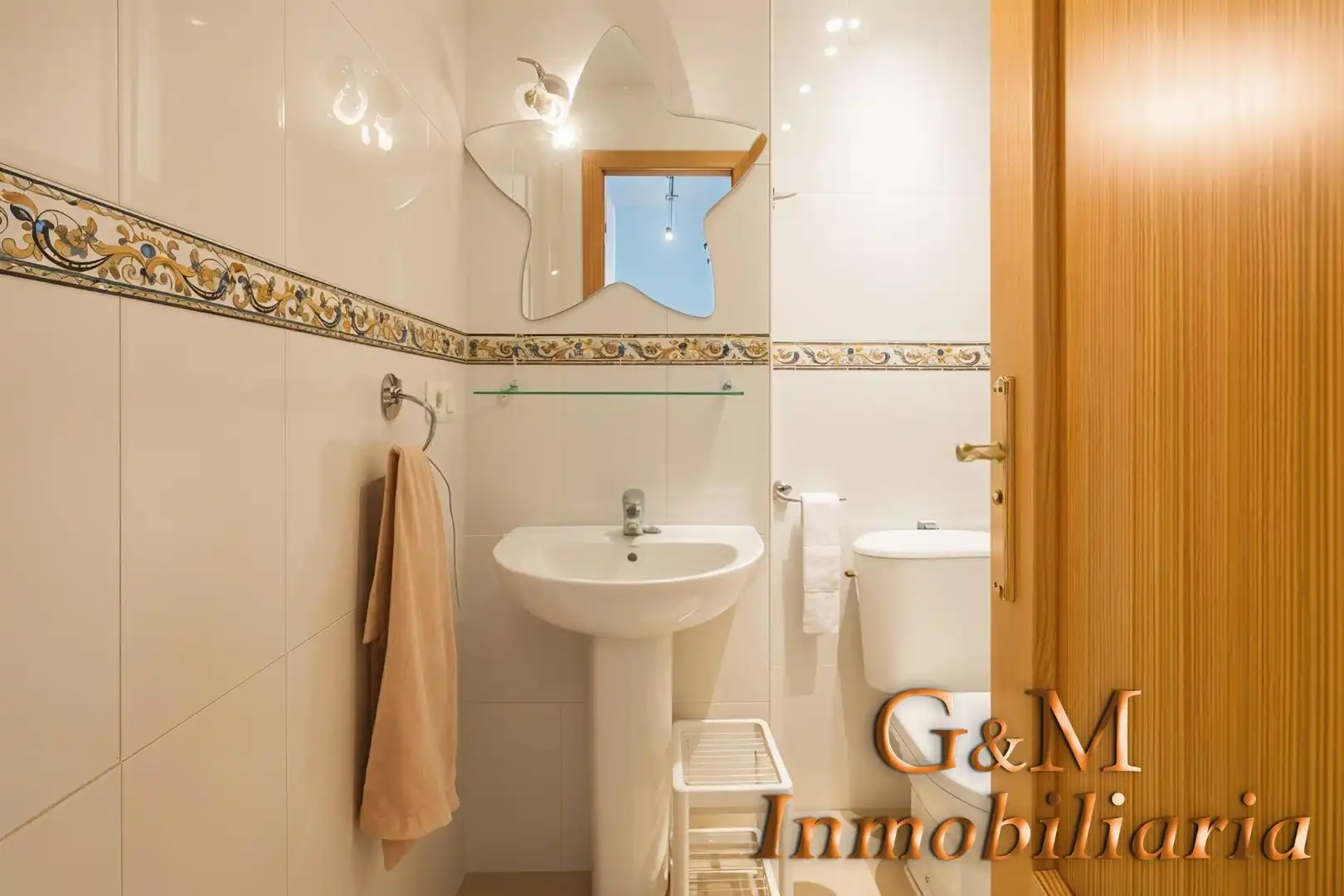 Baño de Casa adosada en venta en Alhaurín de la Torre con Aire acondicionado, Terraza y Trastero