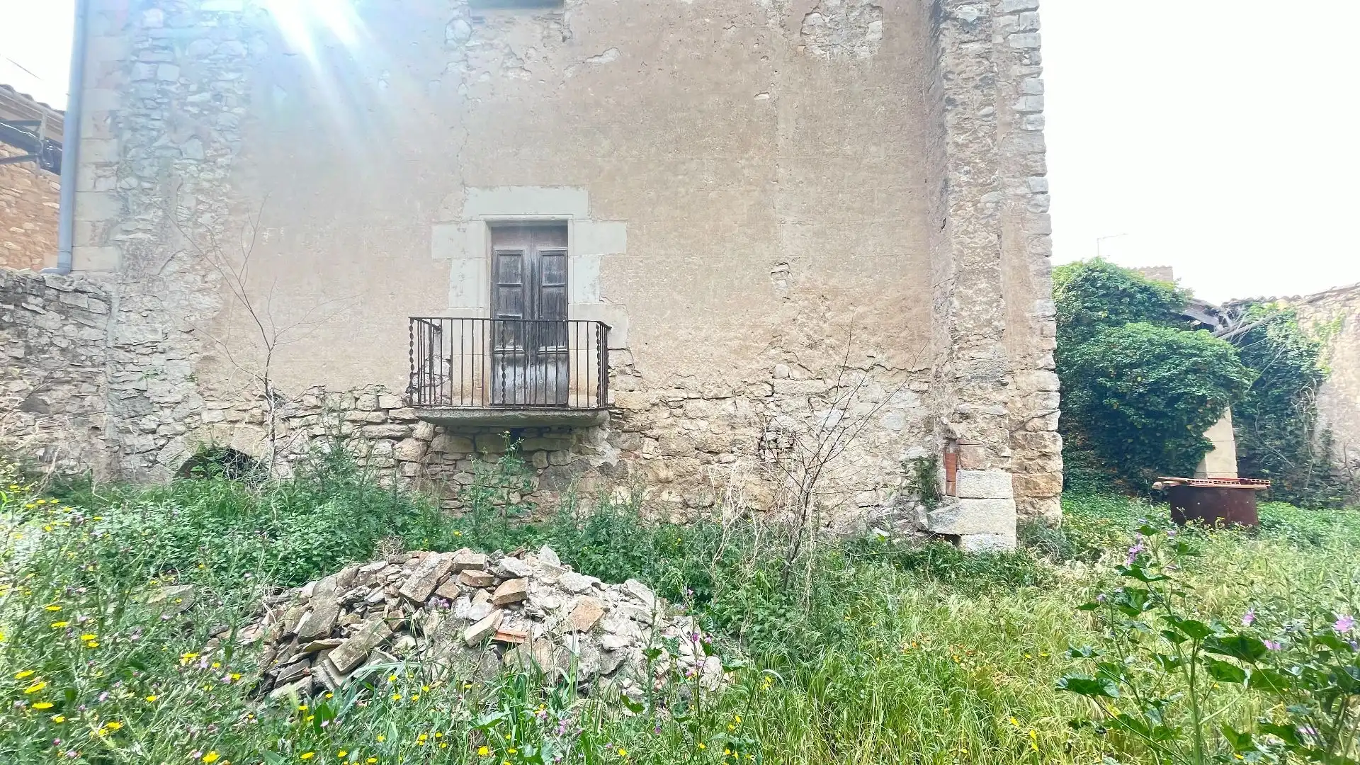 Vista exterior de Finca rústica en venda en Sant Martí de Riucorb