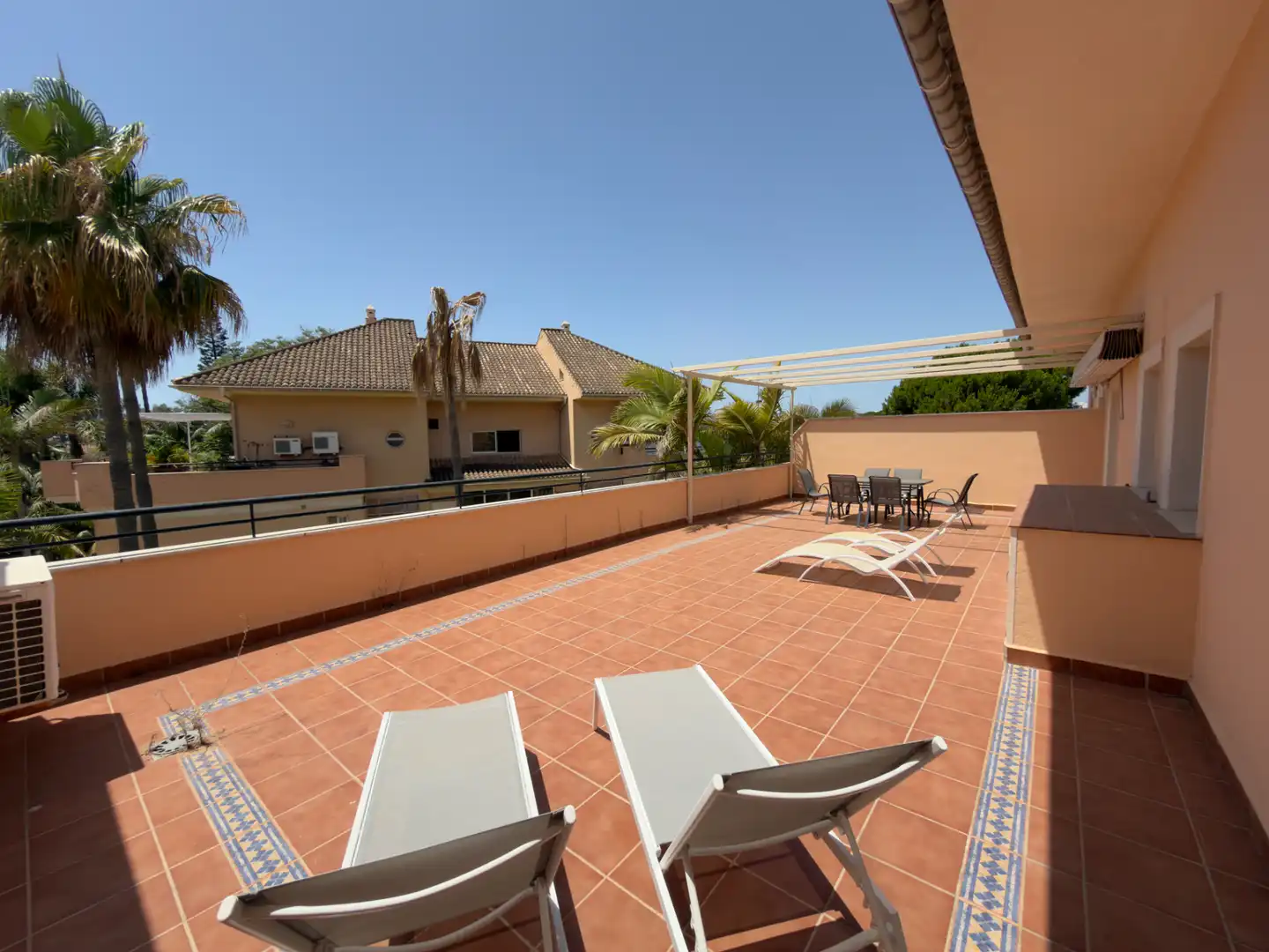 Terrassa de Àtic en venda en Marbella amb Aire condicionat, Terrassa i Piscina comunitària