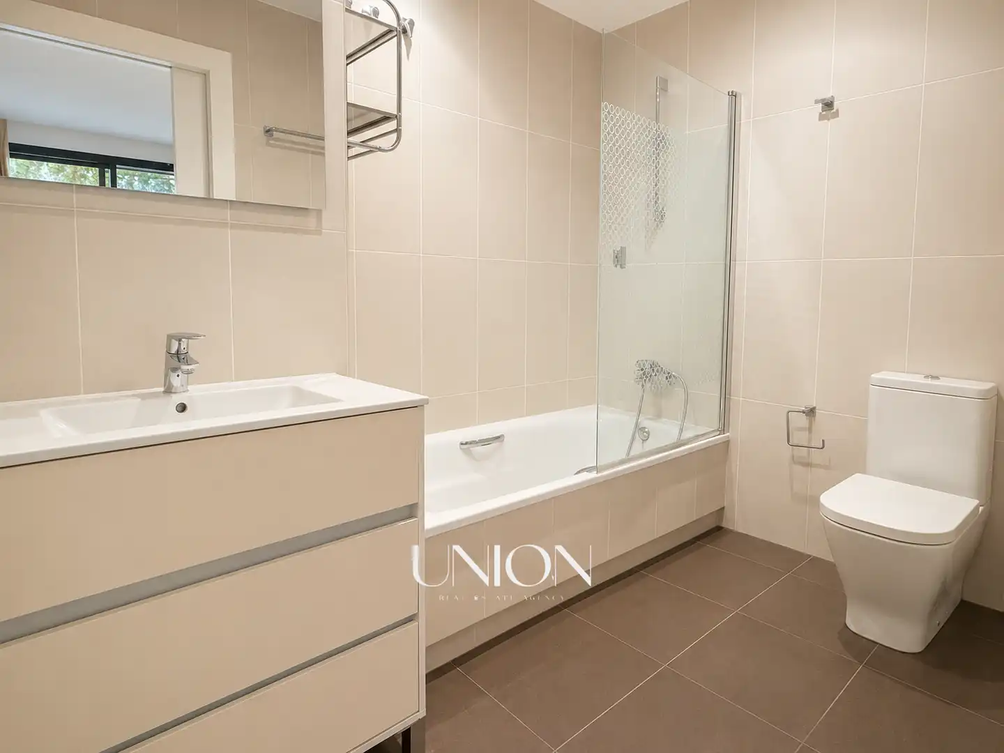 Baño de Piso en venta en Castell d'Aro, Platja d'Aro i s'Agaró con Aire acondicionado, Calefacción y Terraza