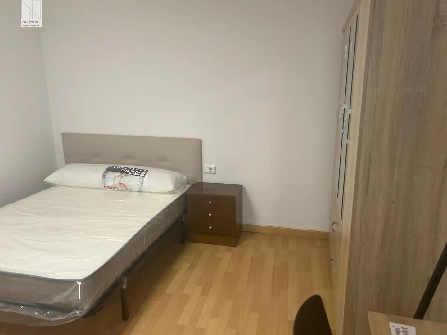 Bedroom of Flat for rent in Santiago de Compostela   with Heating and Furnished