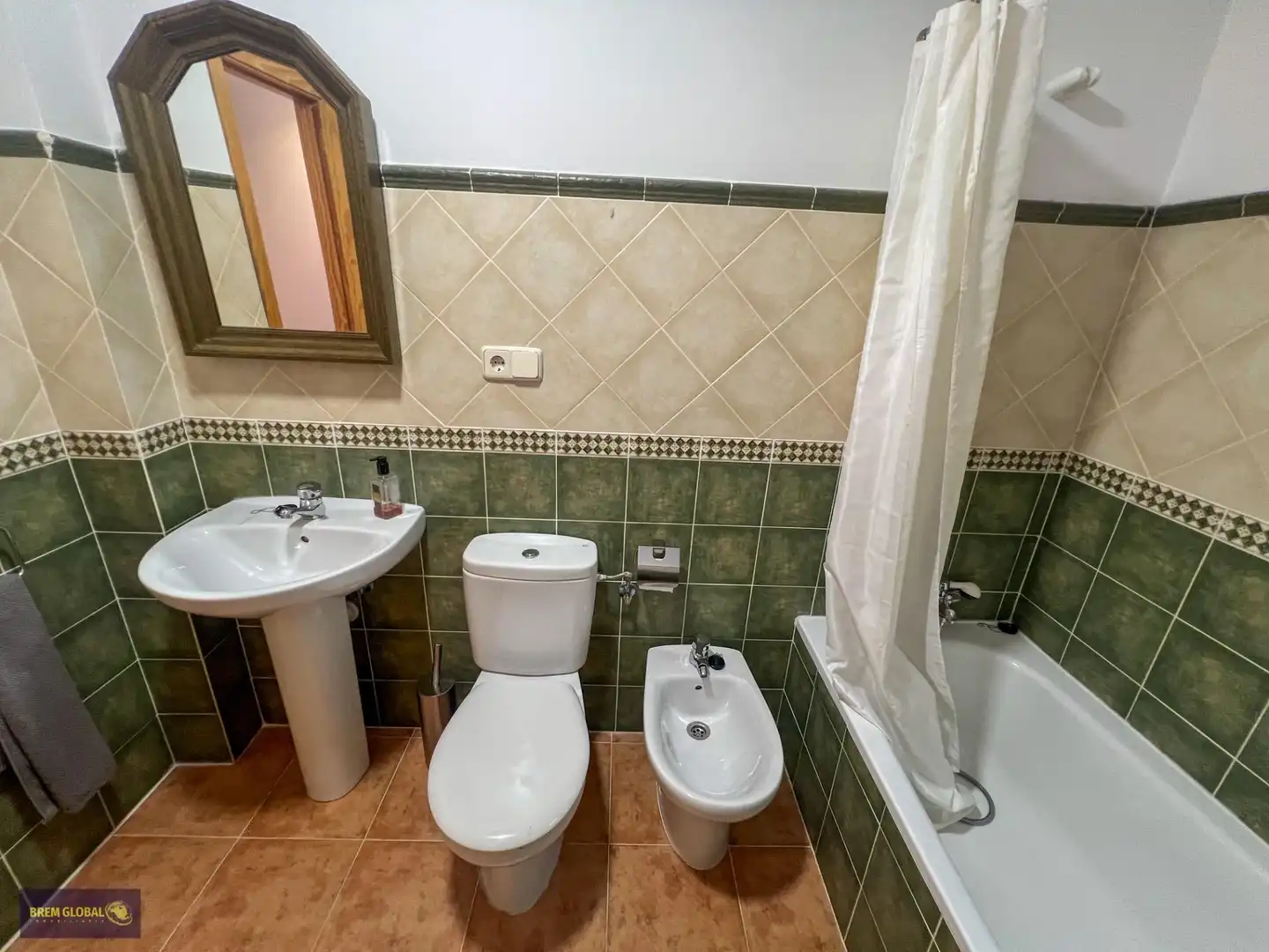 Bany de Casa o xalet en venda en El Berrueco amb Calefacció, Jardí privat i Alarma
