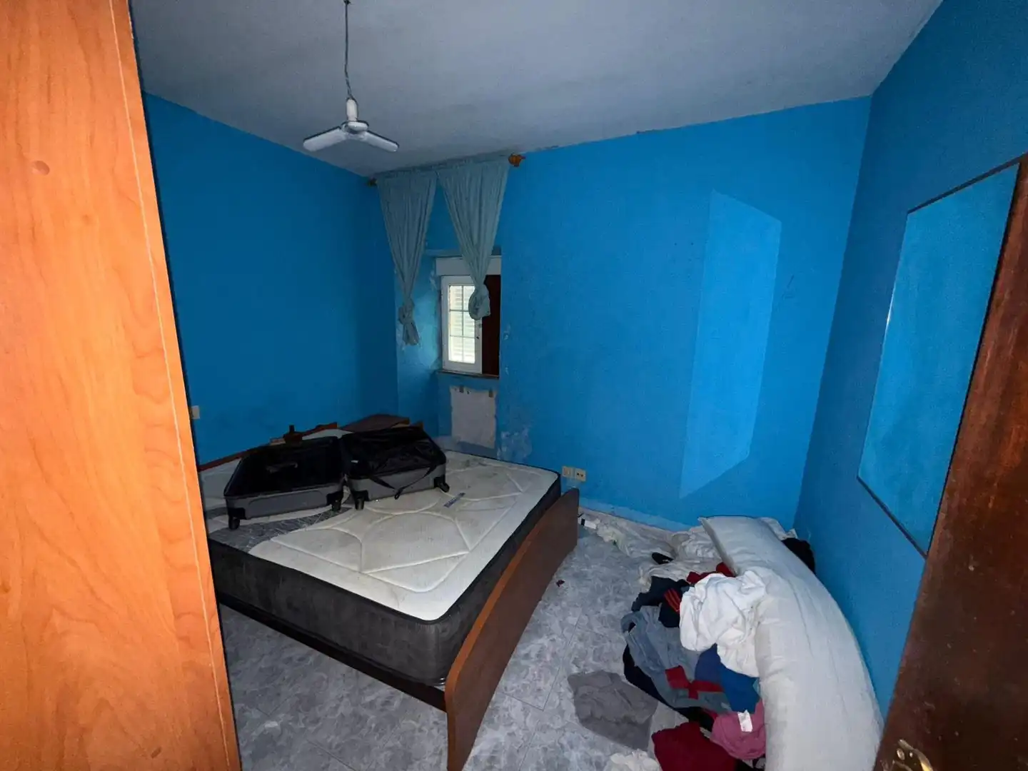 Habitación de Casa adosada en venta en Lousame