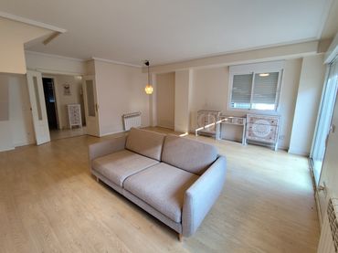 Casa pareada en venta en Calle Lili Álvarez