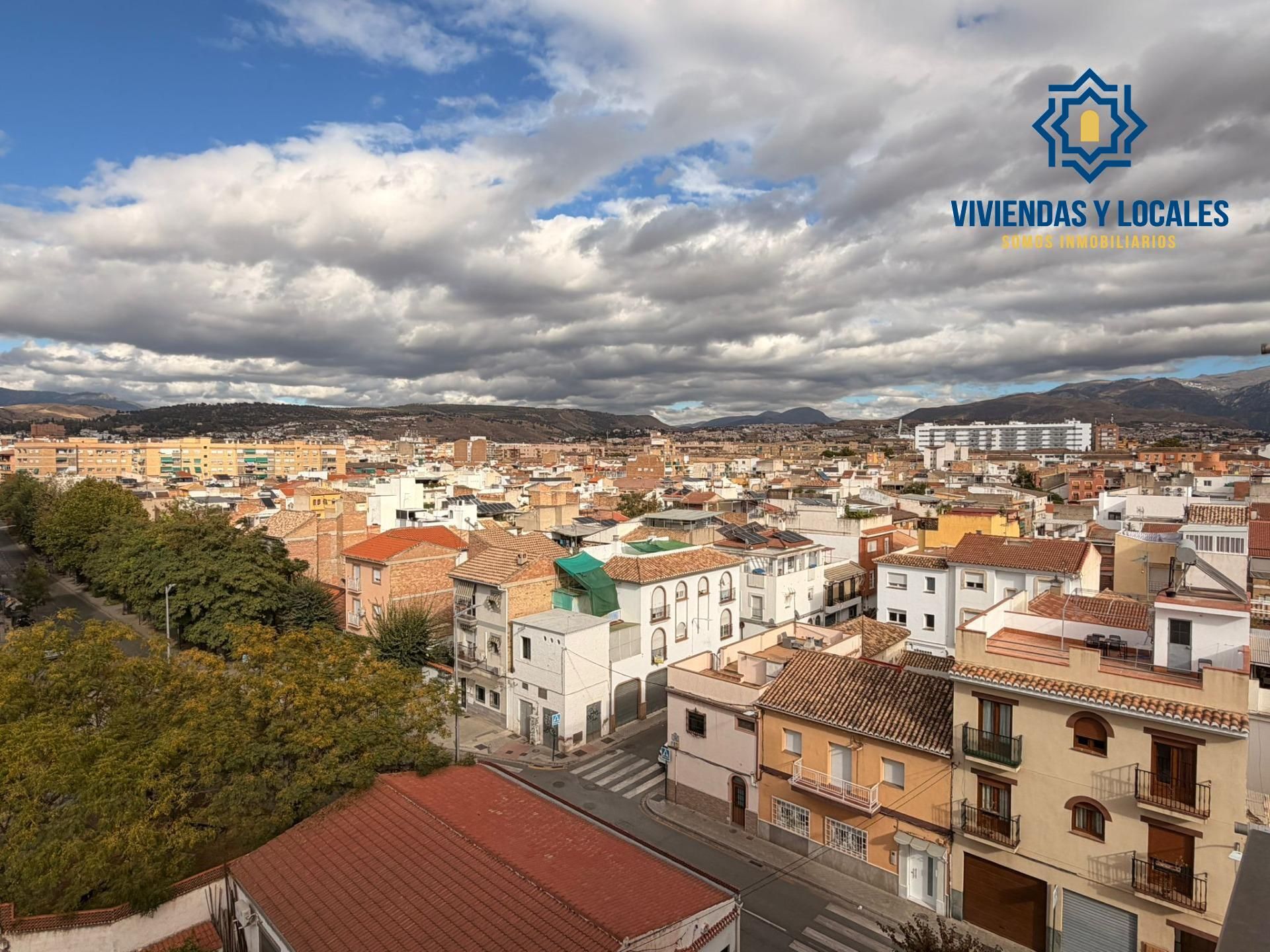 Vista exterior de Pis de lloguer en  Granada Capital amb Aire condicionat i Calefacció