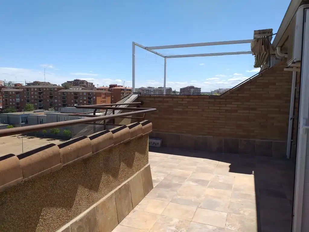 Terrassa de Dúplex de lloguer en Badajoz
