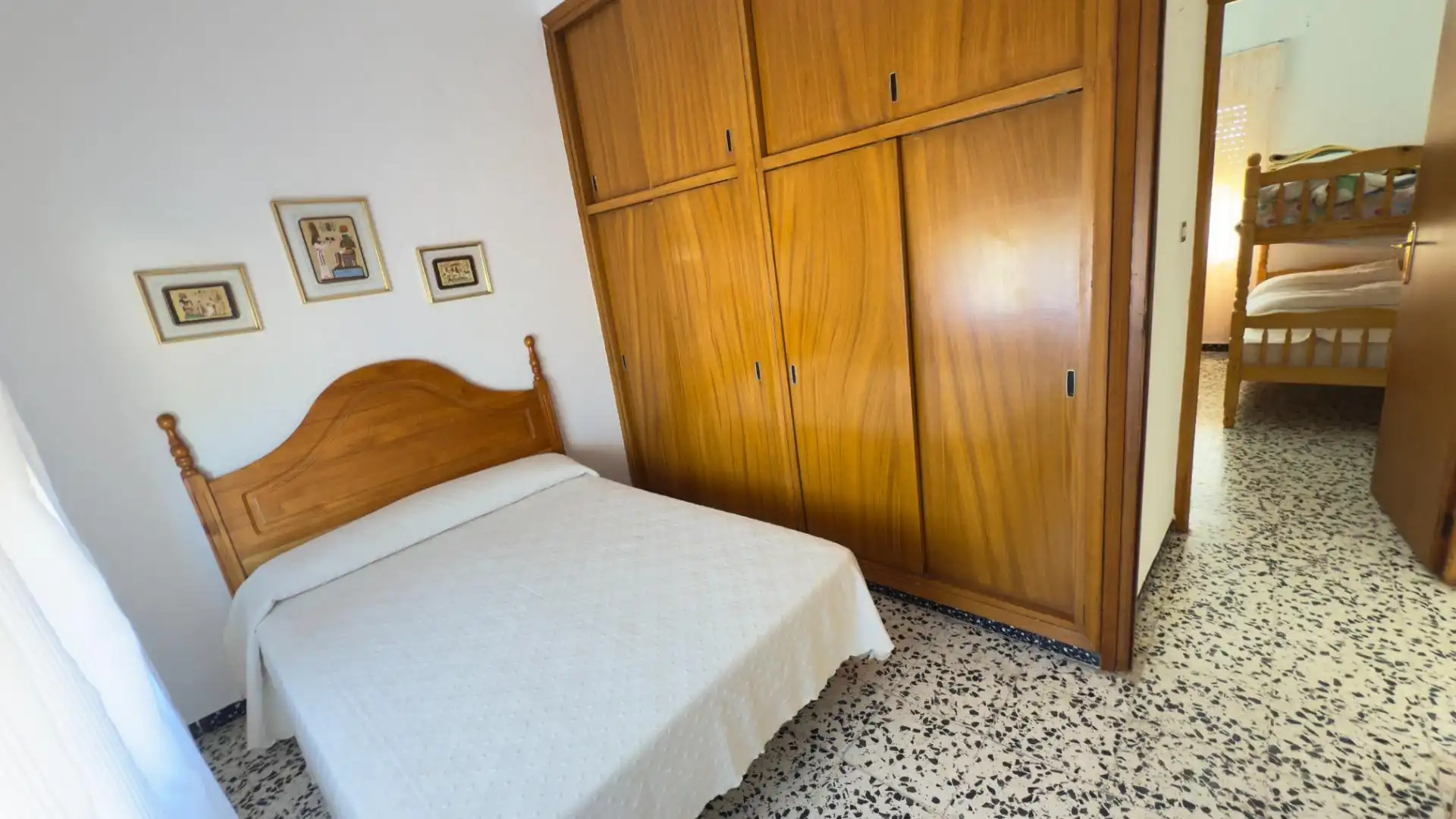 Dormitori de Finca rústica en venda en Gibraleón amb Aire condicionat, Jardí privat i Terrassa
