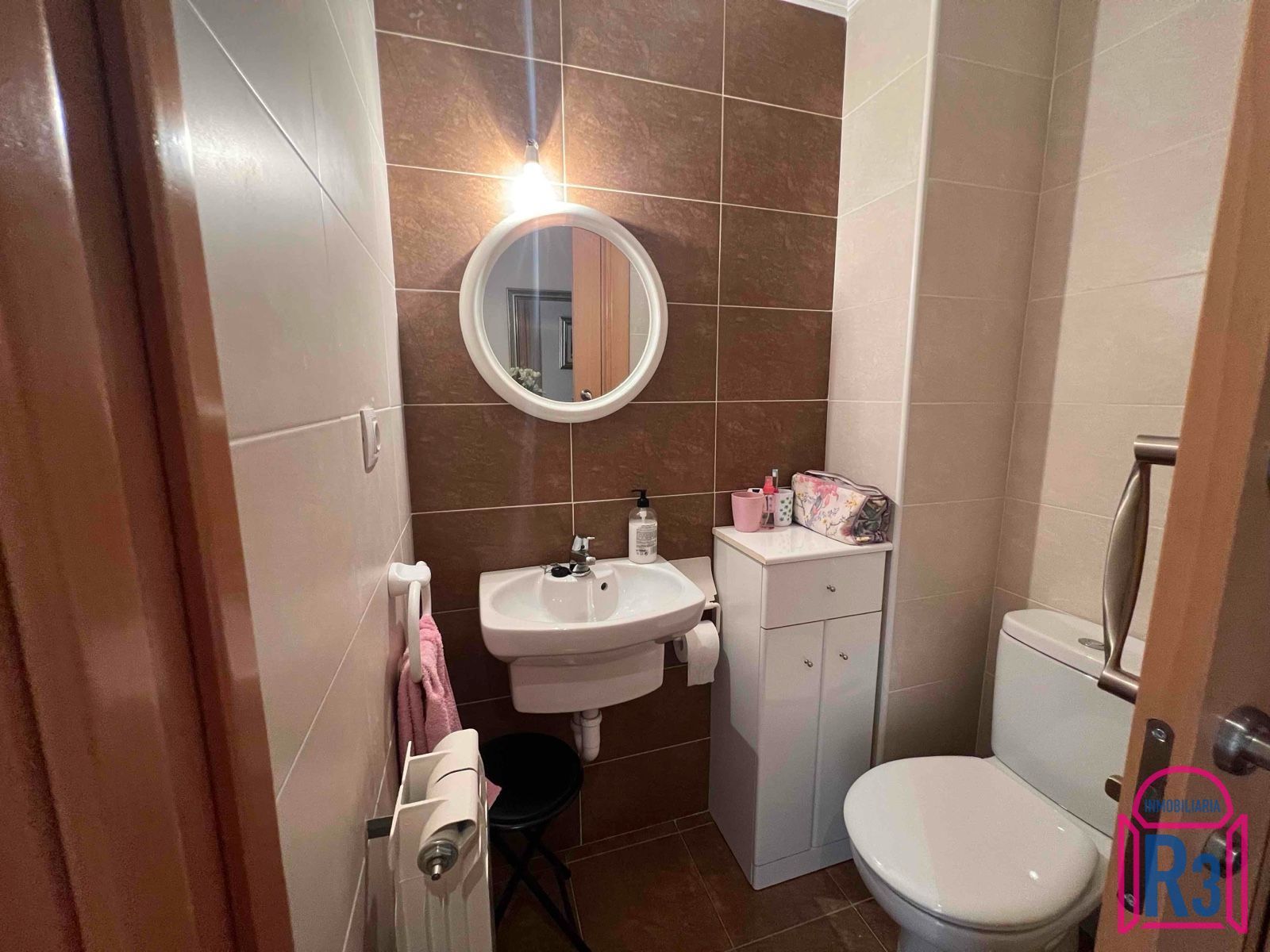 Bany de Apartament en venda en León Capital  amb Calefacció, Terrassa i Traster