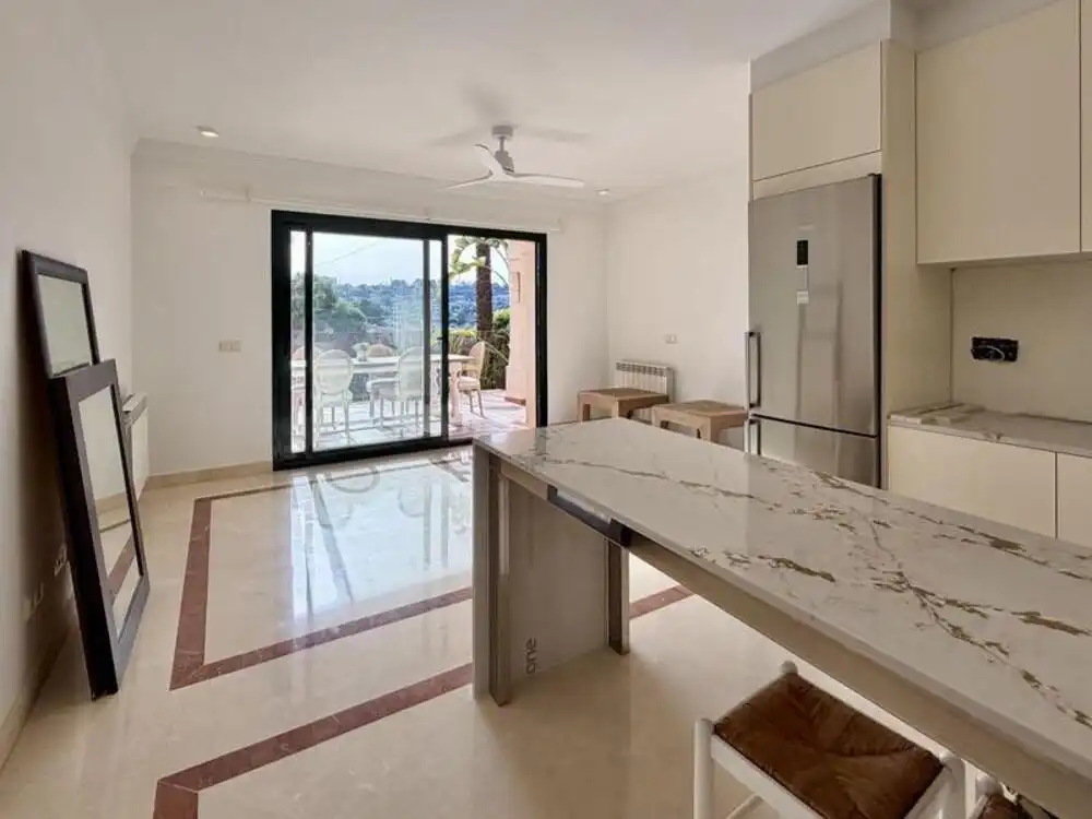 Cocina de Apartamento de alquiler en Marbella con Aire acondicionado, Calefacción y Terraza