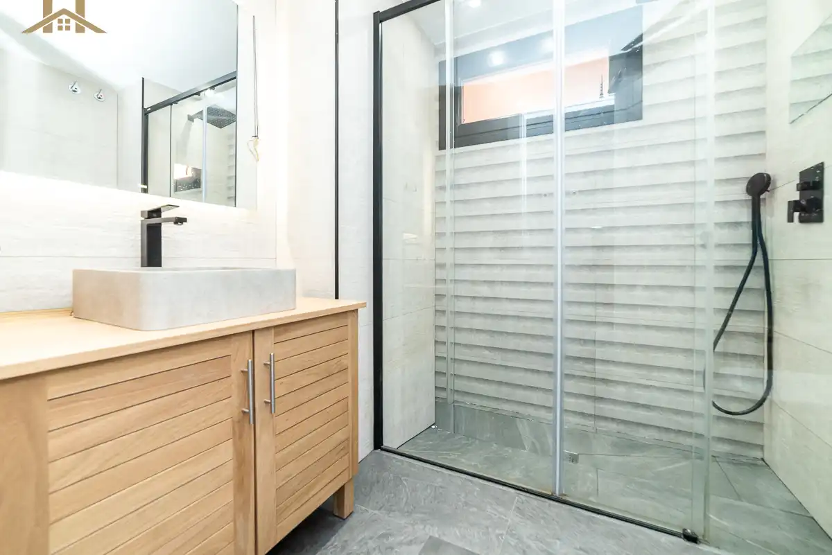 Baño de Dúplex en venta en Leganés con Aire acondicionado, Calefacción y Jardín privado