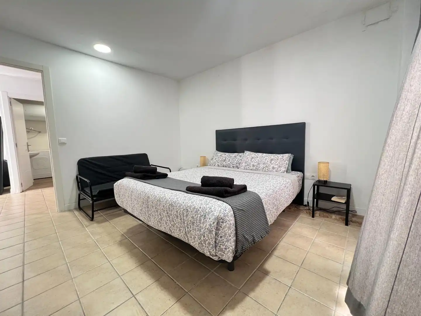 Habitación de Edificio en venta en Málaga