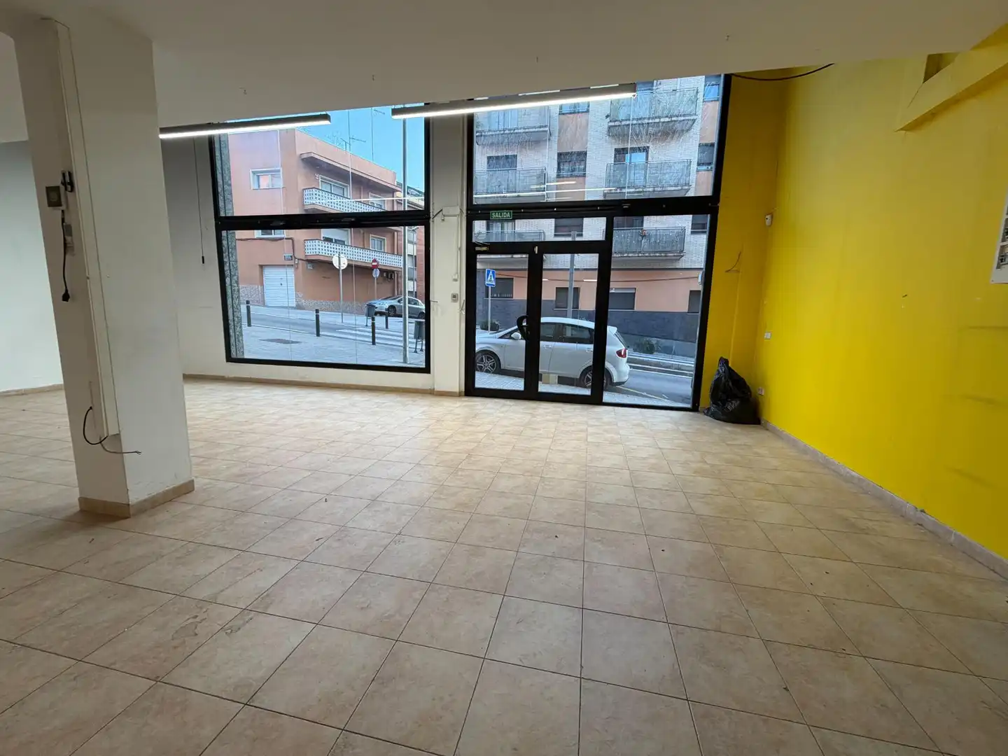Gewerbefläche zur Miete in Carrer de Carles Riba, imagen 3