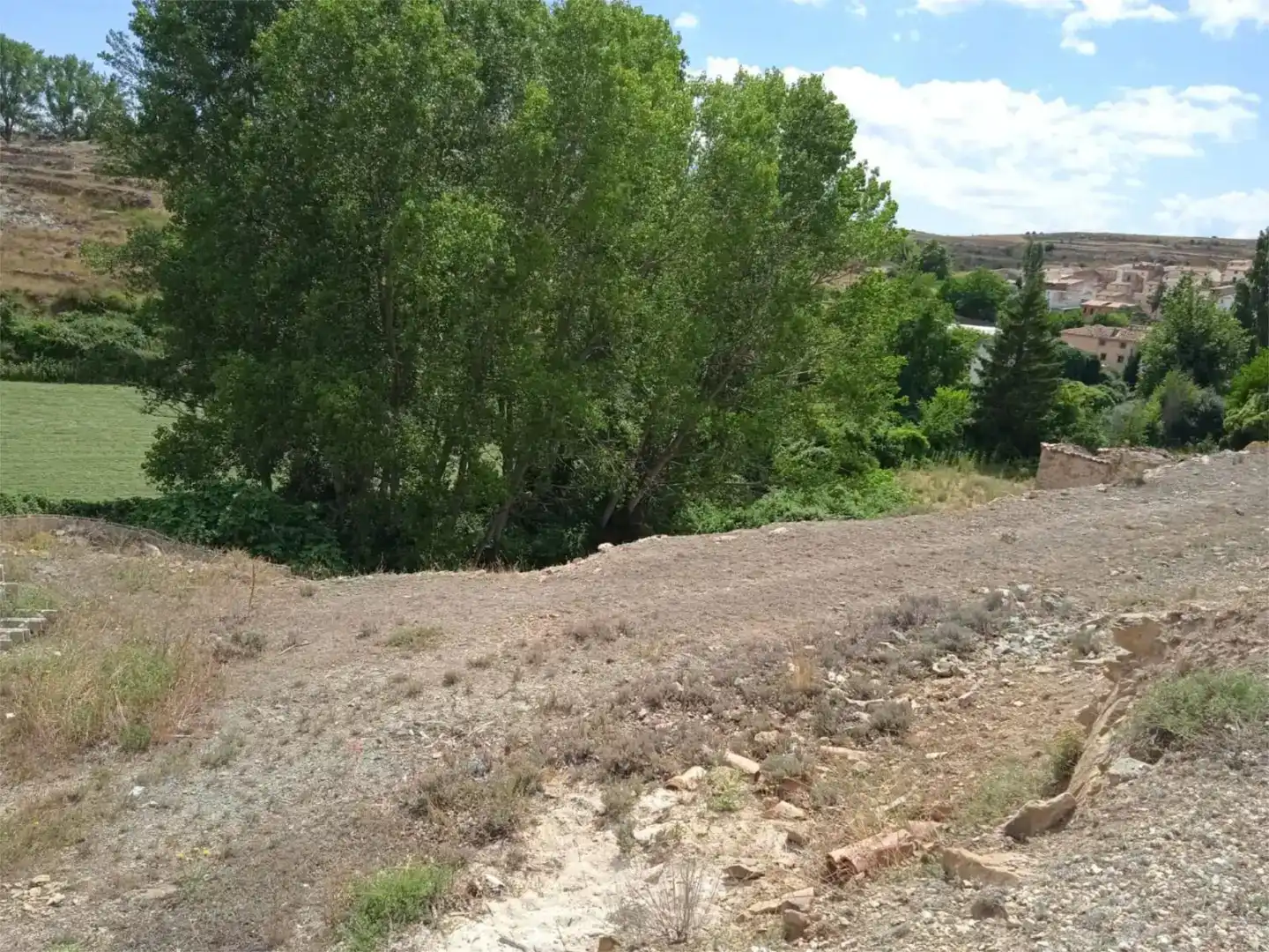 Finca rústica en venda en Dévanos amb Jardí privat