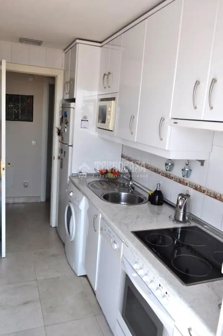Cocina de Ático en venta en Villaviciosa de Odón con Terraza y Piscina comunitaria