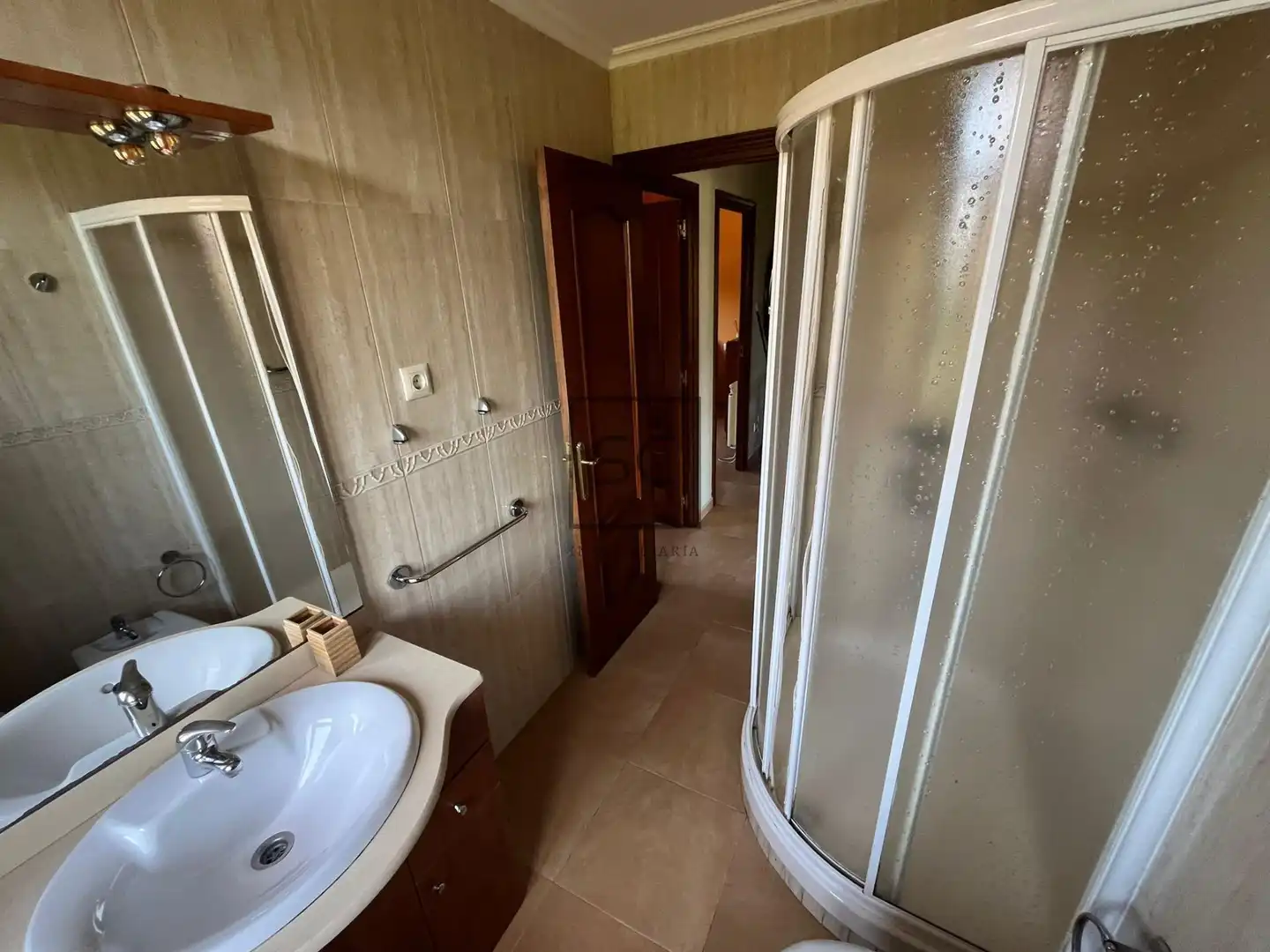 Bany de Casa o xalet en venda en Valdoviño amb Jardí privat, Terrassa i Traster
